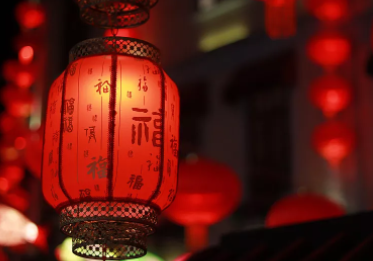 灯彩文化日新，共寄美好期盼