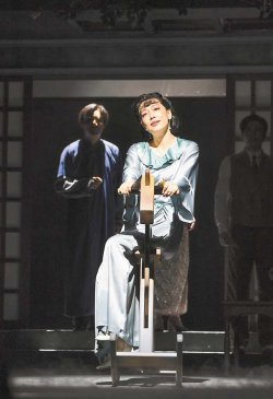 王弋携话剧《雾重庆》亮相羊城受热捧