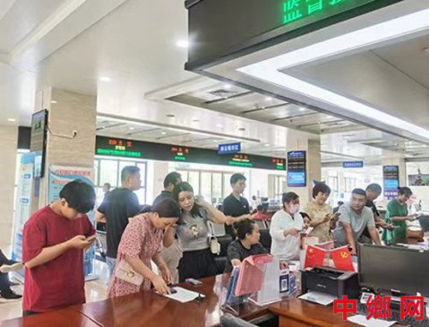 河南淮滨出入境积极应对暑假办证高峰