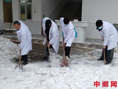 雪寒人心暖  保障就医路