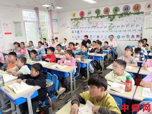 安徽庐江：郭河镇中心学校深入福元小学开展工