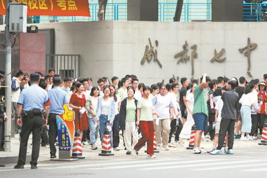 四川首届新高考结束 预计6月25日晚公布成绩