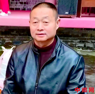 尹显富：阳光下的一片片金黄