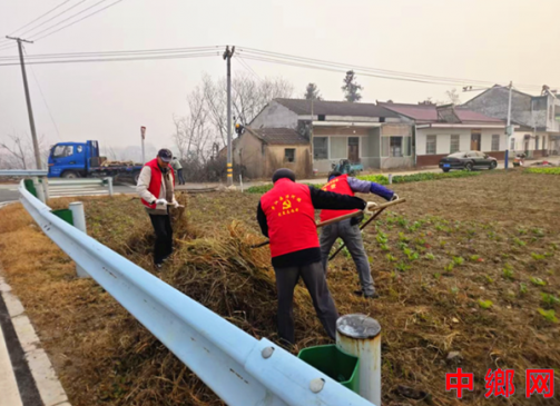 安徽庐江县郭河镇：整治道路环境 擦亮乡村底色