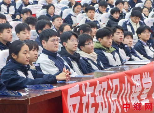 安徽亳州薛阁街道：反电诈知识进课堂 筑牢校园反诈防线