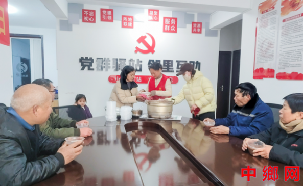 安徽亳州薛阁街道：粥香暖寒冬 邻里聚温情