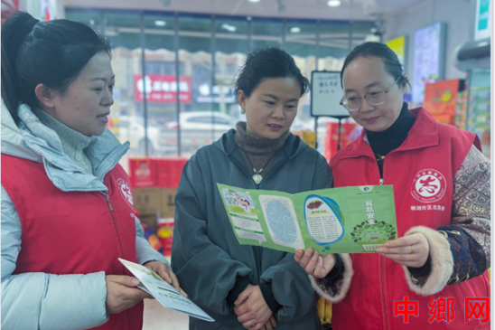 安徽亳州薛阁街道：食品安全进商户 筑牢民生防